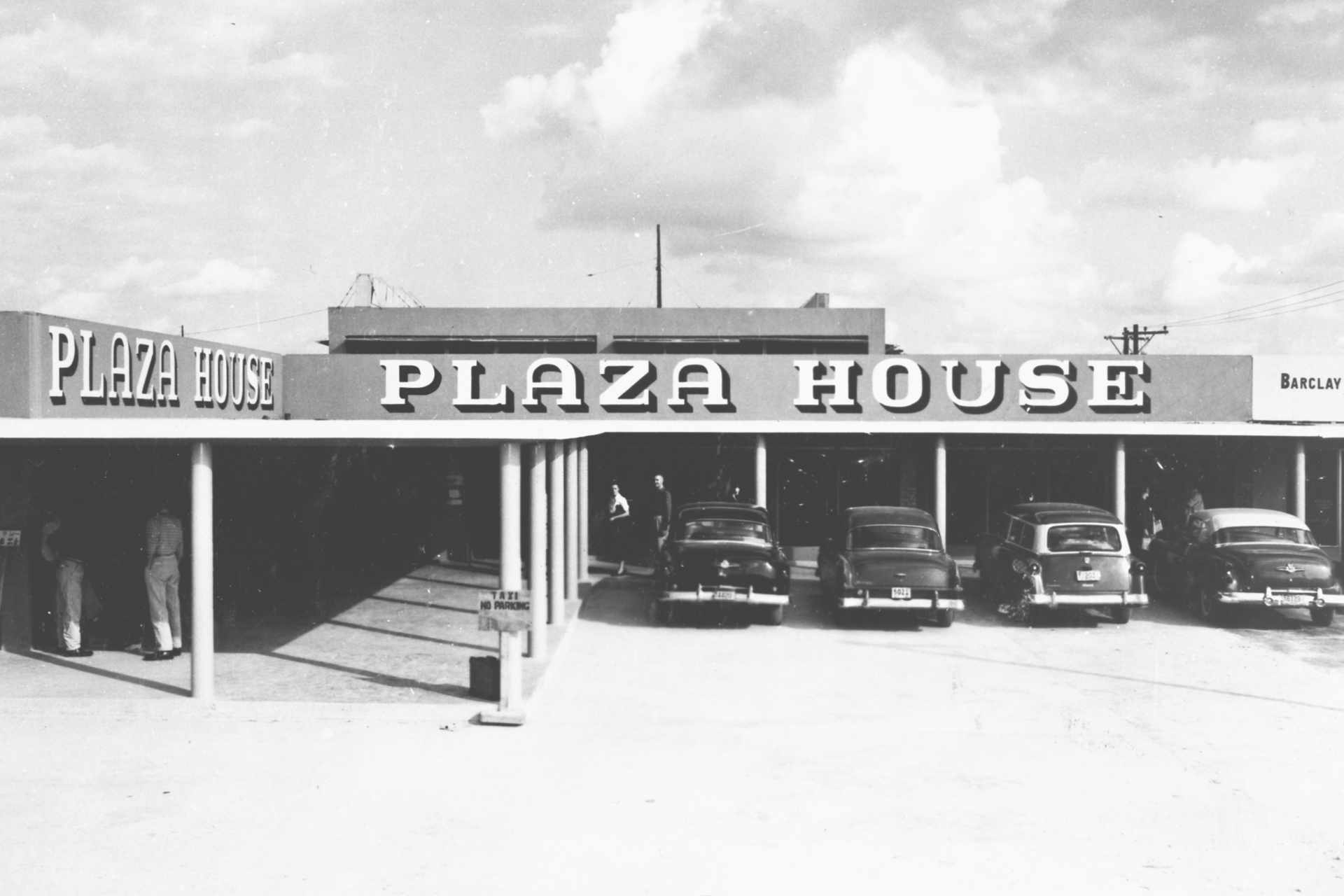 Plaza House History2